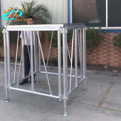 1.22M * 2.44M Dış Mekan Alüminyum Sahne Platformu Özelleştirilebilir Renk